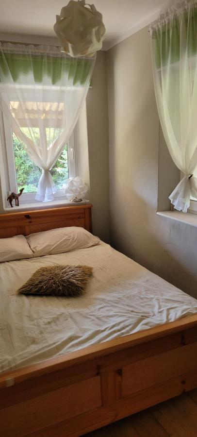 Cudodomek Na Mazurach W Woszczelach Kolo Elku Exteriör bild