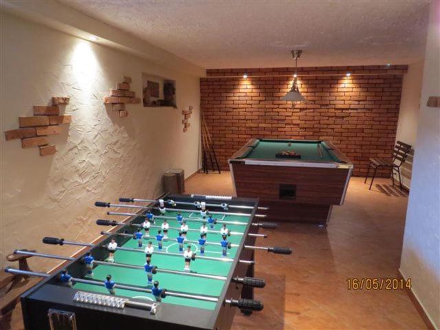 Cudodomek Na Mazurach W Woszczelach Kolo Elku Exteriör bild